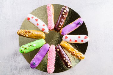 lezzetli renkli eklerleri