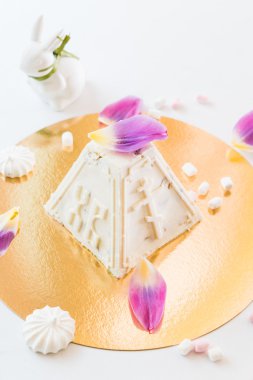 tatlı paskalya tatlısı