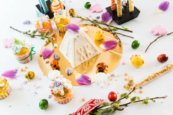 Sweet Easter dessert — Stock Photo, Image