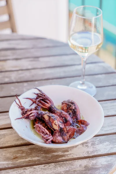 Comida espanhola no prato — Fotografia de Stock