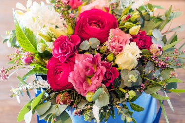 güzel güzel çiçekler