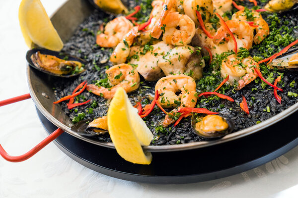 Паэлья из испанских морепродуктов
