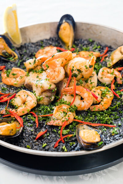 spanish seafood paella