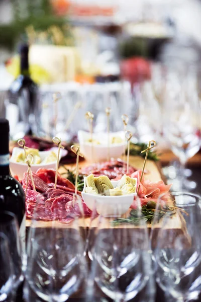 Banquet catering table — Stock Photo, Image
