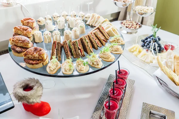 Mesa de banquete de catering — Foto de Stock