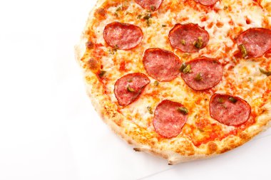 lezzetli pizza plaka üzerinde