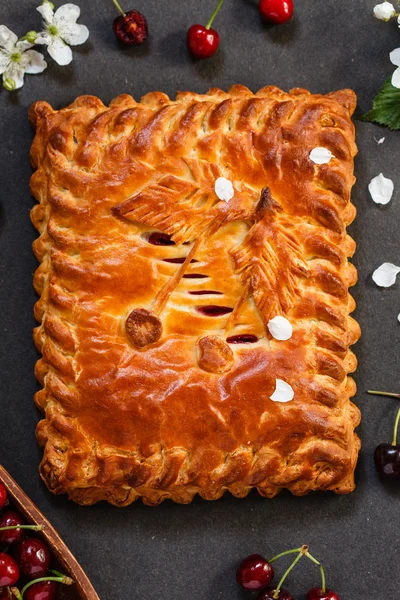 Pastel de cereza dulce — Foto de Stock