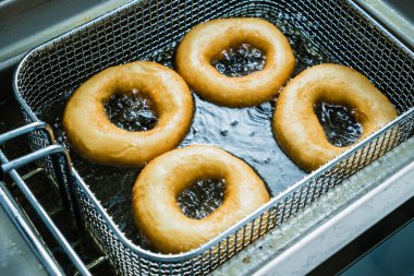 Kızarmış ev yapımı çörek