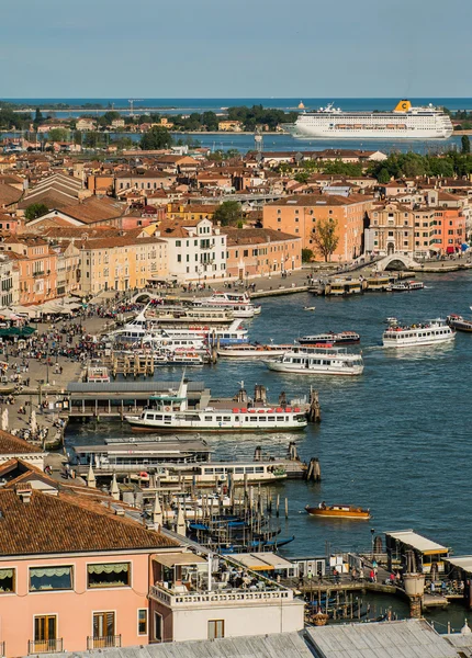 Telhados na cidade de Veneza — Fotografia de Stock