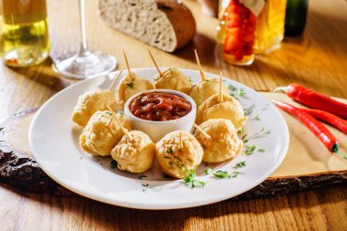 soslu patates topları