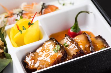 Japon yemek kutusunda