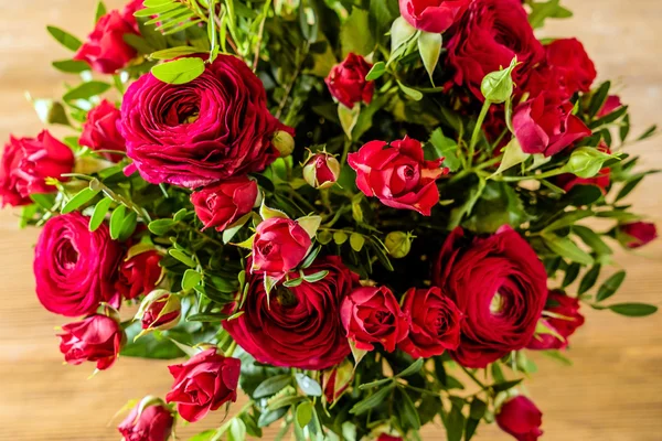 Red roses bouquet — Stock Photo, Image