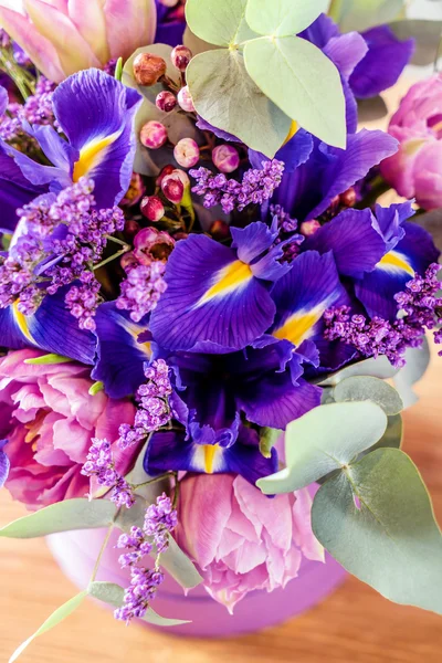 Bellissimo bouquet primaverile — Foto Stock