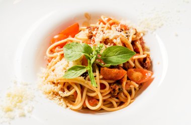 İtalyan pasta plaka üzerinde