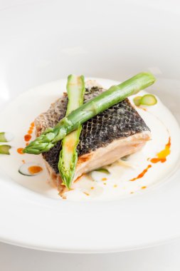 kuşkonmaz ile beyaz balık