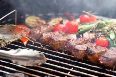 sebze ve ızgara kebap