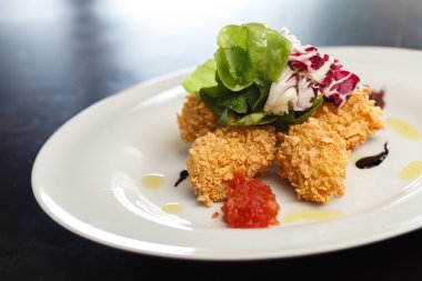 salata tavuk kanadı 