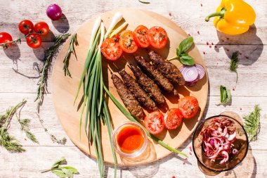 Sebzeli ızgara kebaplar