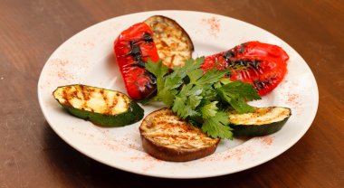 Lezzetli Kızarmış Sebzeler