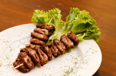 plaka üzerinde ızgara et