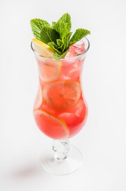 bardak taze limonata 