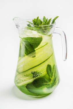 kavanoz içinde taze limonata 