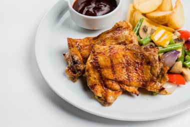 biftek patates ve sebze ile