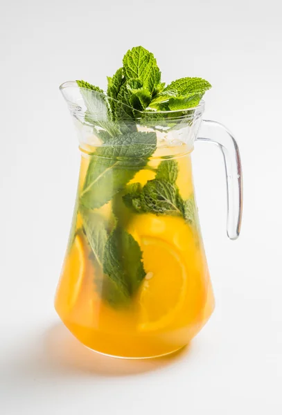 Limonata fresca in vaso — Foto Stock