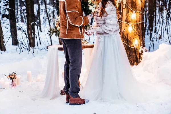 Téli esküvő, szabadtéri ünnepe — Stock Fotó