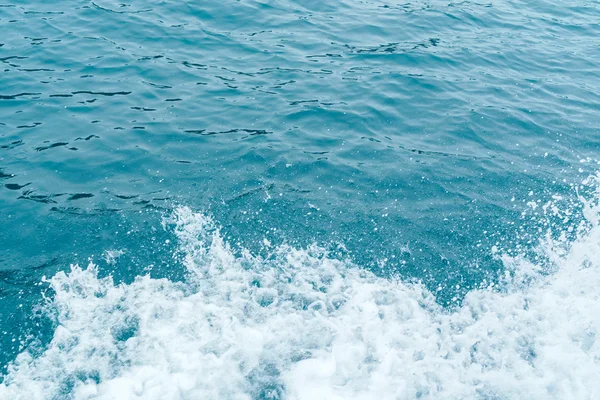 蓝色的大海波涛 — 图库照片