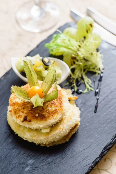 Fried served zucchini — Stock Photo, Image