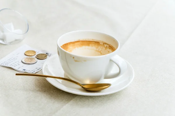 カフェでコーヒーを 1 杯 — ストック写真