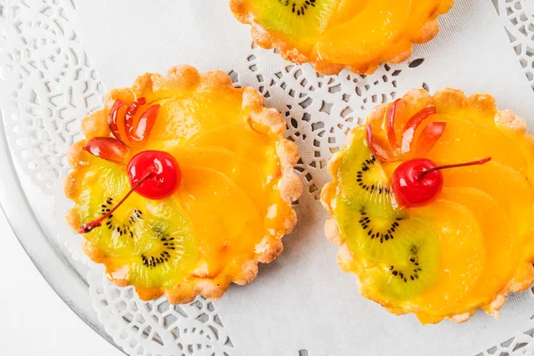 Fruit tarts on white — Stock Photo, Image