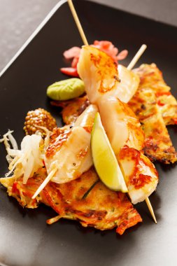 Japonca karides bile delip