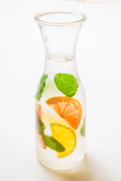 Summer lemonade on white — Stock Photo, Image