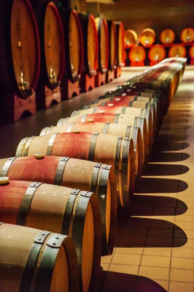 Old wine barrels — Stock Photo, Image