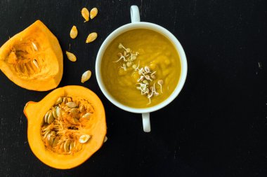 Sebze kremalı çorba.