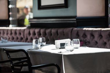 Restauant tabloları hizmet