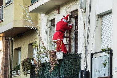  Noel Baba'nın bir bebek