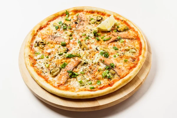 Pizza saborosa assada — Fotografia de Stock
