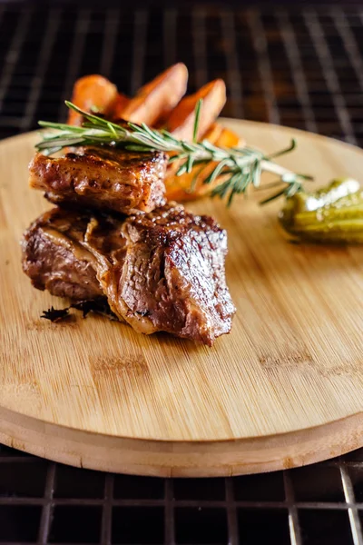 Sabroso filete a la parrilla — Foto de Stock