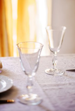 Restoranda servis masası