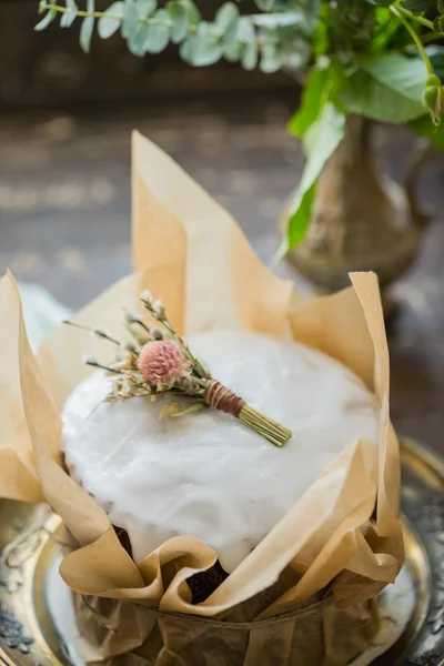 Sweet naked cake — Stock Photo, Image