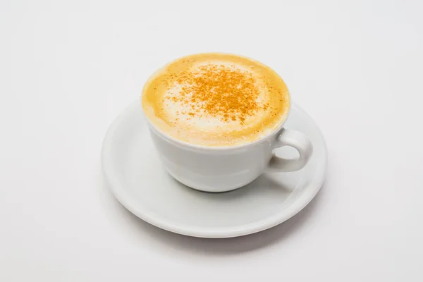 Cuf von Cappucino auf dem weißen — Stockfoto