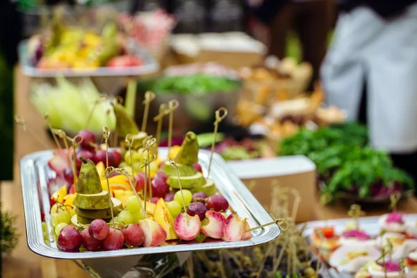 Deliziosi antipasti a buffet — Foto Stock