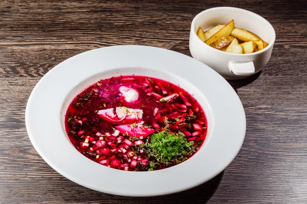 Sopa de remolacha fría — Foto de Stock