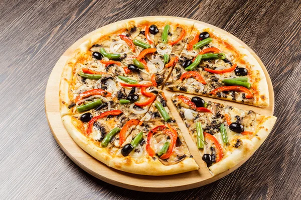 맛 있는 구운된 피자 — 스톡 사진
