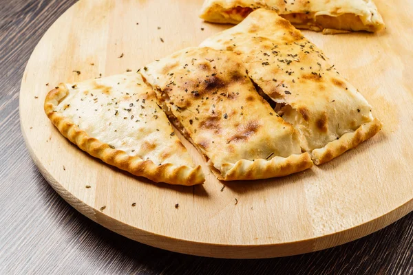 Bakade pizza Calzone — Stockfoto