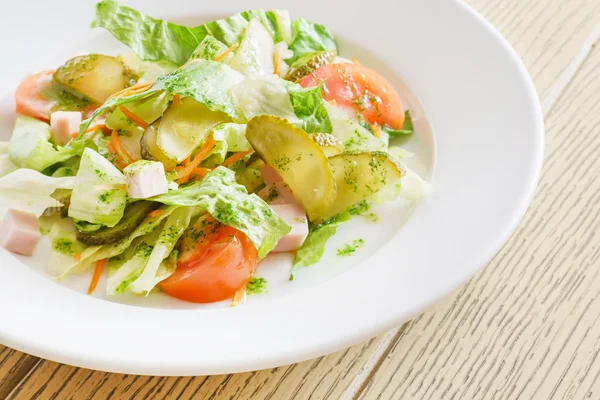 Tabakta lezzetli salata