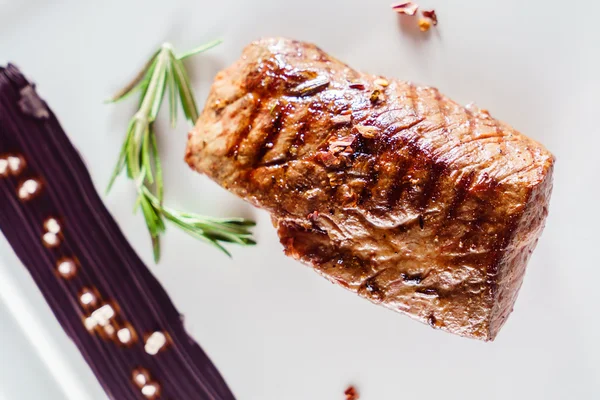 Leckeres Steak vom Grill — Stockfoto